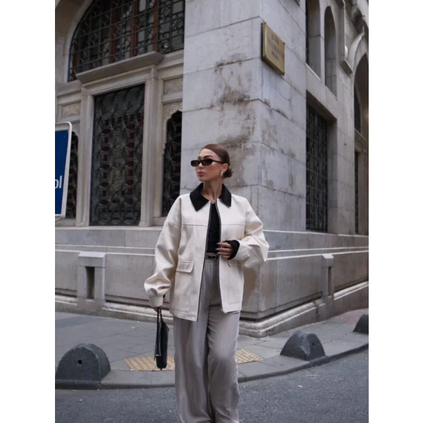 Yaka Ve Kol Kadife Gabardin Ceket  Beyaz