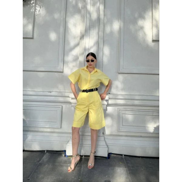 Yakalı Gömlek Kemerli Şortlu Takım - Sarı