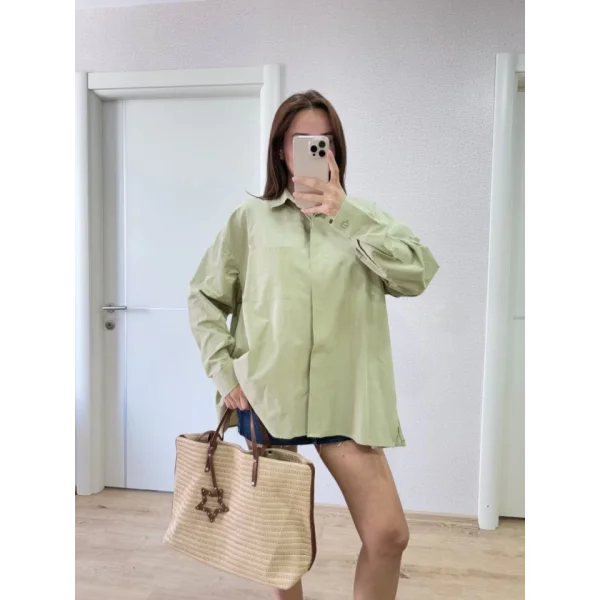 Yakalı Yandan Yırtmaçlı Gömlek - Yeşil