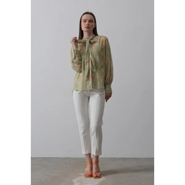 Yakası Fularlı Şifon Gömlek - Fıstık Yeşili