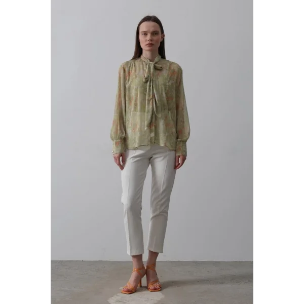 Yakası Fularlı Şifon Gömlek - Fıstık Yeşili