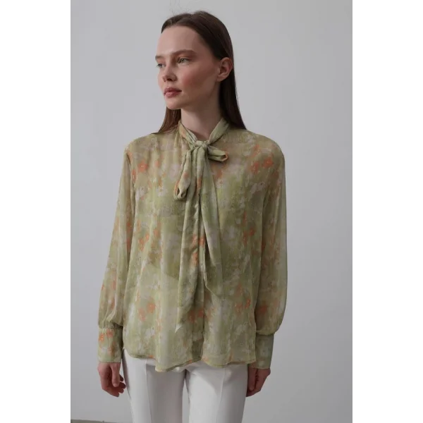 Yakası Fularlı Şifon Gömlek - Fıstık Yeşili