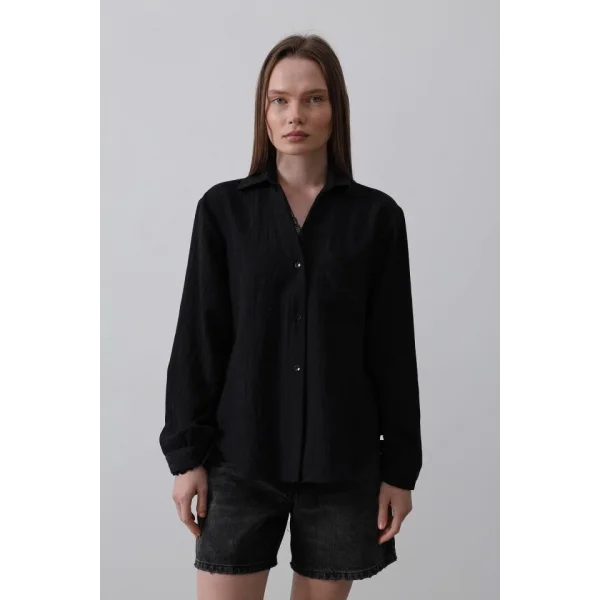 Yakası Ve Kolları Dantel Detaylı Gömlek - Siyah