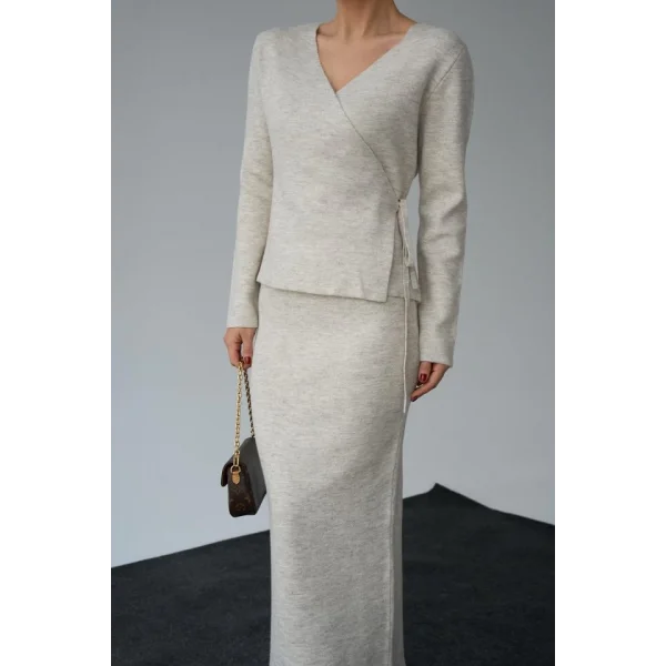 Yandan Bağlamalı Etekli Takım  Açık Bej