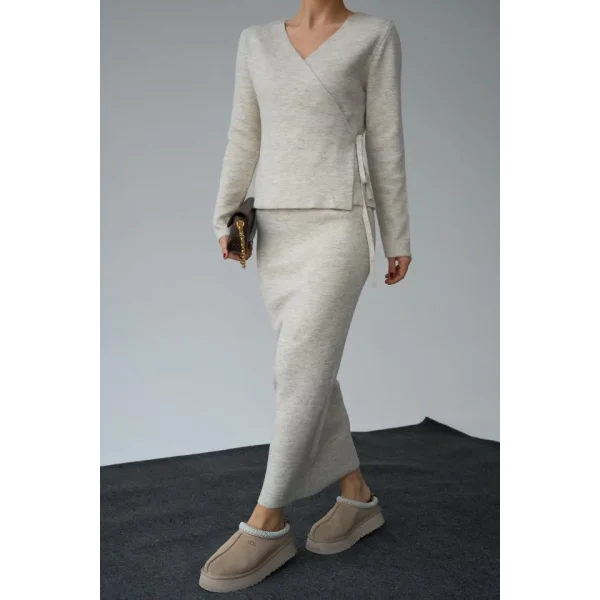 Yandan Bağlamalı Etekli Takım  Açık Bej