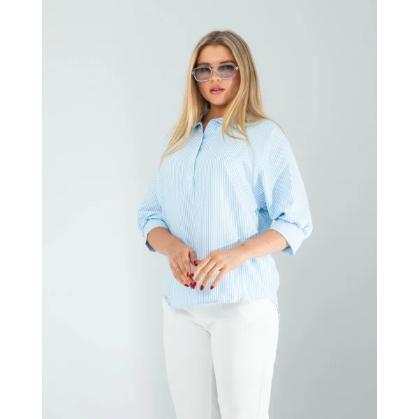 Yarım Düğme Mavi Çizgili Beyaz Gömlek