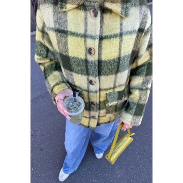 Yeşil Düğmeli Ekoseli Kaban