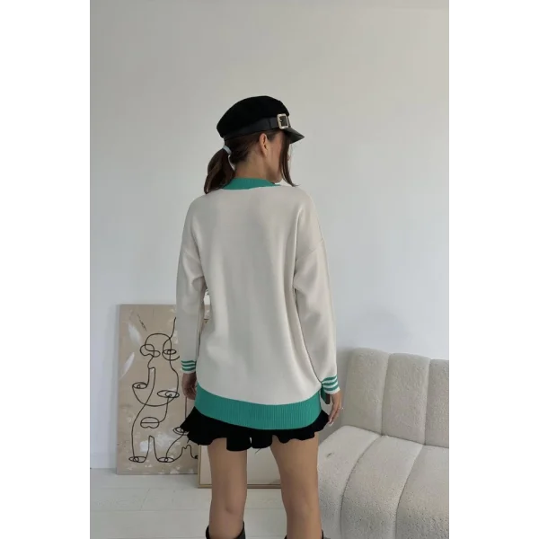 Yeşil Yaka Ve Manşet Garnili Triko Kazak