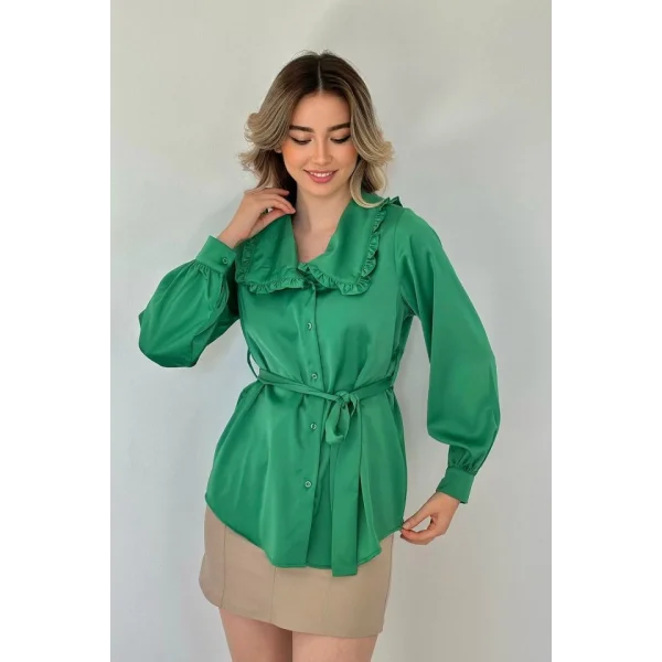 Yeşil Yakası Fırfırlı Kuşaklı Saten Gömlek