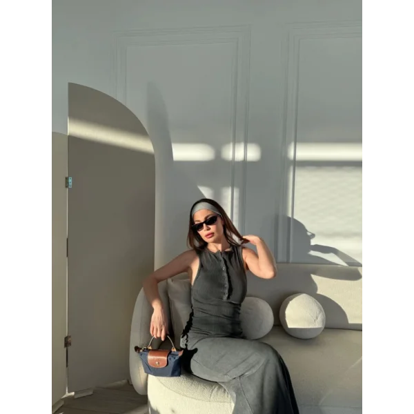 Yırtmaç Detaylı Kolsuz Düğmeli Yıkamalı Uzun  Elbise  Antrasit