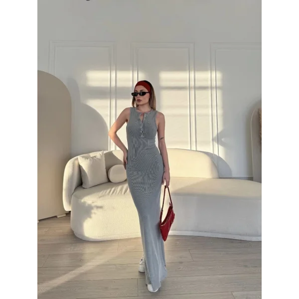 Yırtmaç Detaylı Kolsuz Düğmeli Yıkamalı Uzun Elbise  Gri