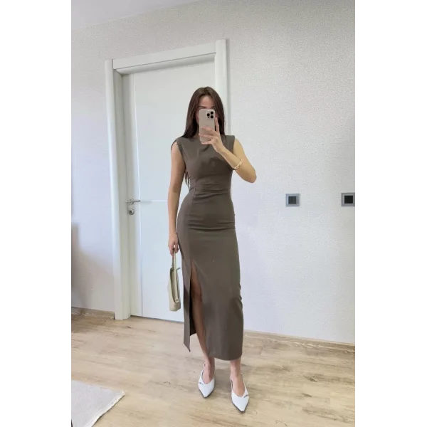 Yırtmaç Detaylı Sırtlı Kapalı Yandan Derin Yırtmaç Detaylı Kolsuz Elbise - Antrasit