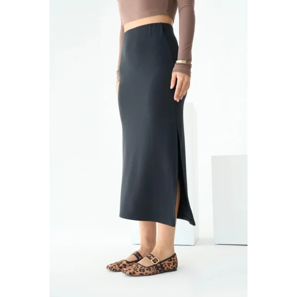 Yırtmaçlı Örme Etek  iyah