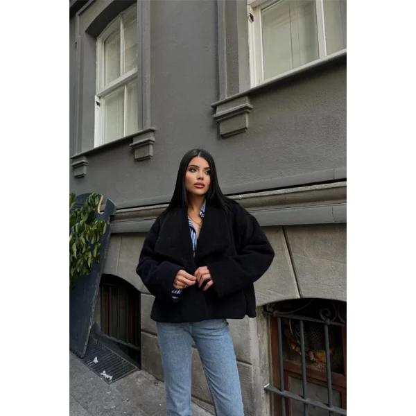 YÜN CROP KABAN  Siyah