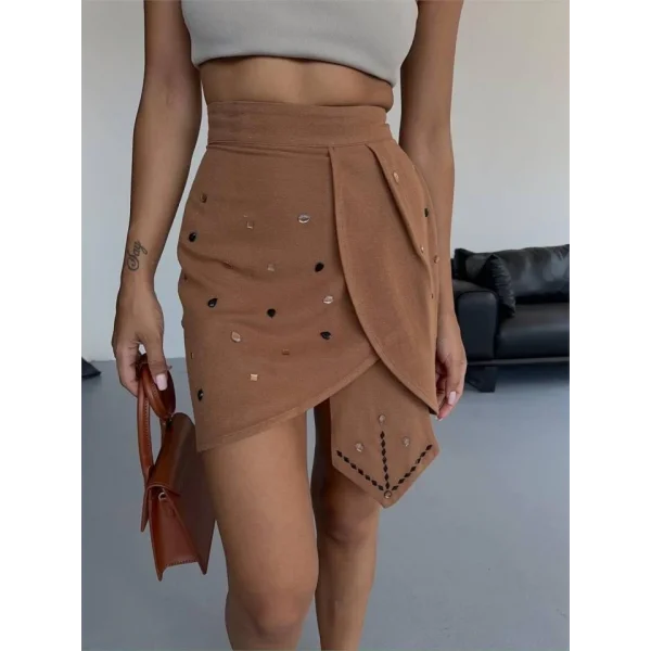 ZIBA DETAYI TAARI ETEK KUYRUK DETAYI  Kahverengi