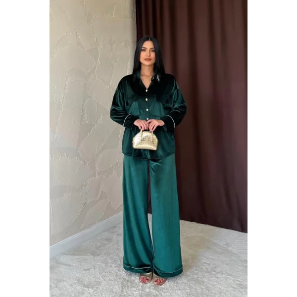 Zümrüt Kadife Biyeli Takım