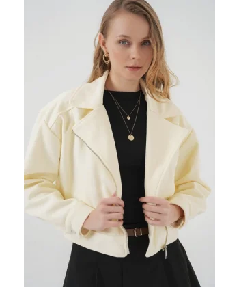 0717 Kısa Kaşe Ceket  Krem