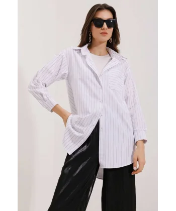 20217 Cep Detaylı Çizgili Oversize Gömlek  Beyaz