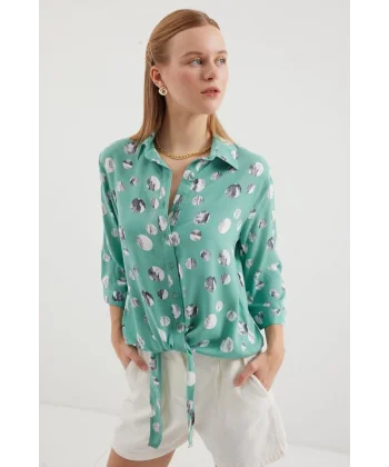 20243 Önü Bağlamalı Desenli Gömlek  Çağla