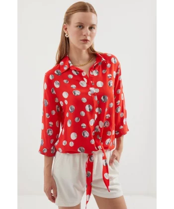 20243 Önü Bağlamalı Desenli Gömlek  Kırmızı