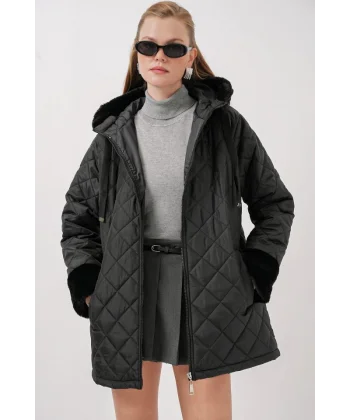 5197 Kapüşonlu Kapitone Mont  Siyah