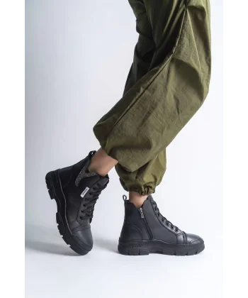 AMBER Bağcıklı Fermuarlı Ortopedik Taban Kadın Bot  CST - Siyah