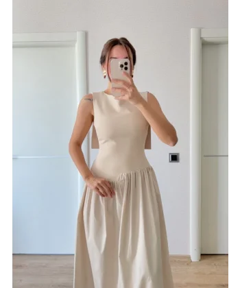 Arkası Kanatlı Uzun Elbise- Bej
