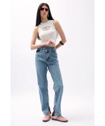 Asimetrik Bel Paça Yırtmaçlı Jean