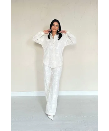 Bej Çiçekli Takım