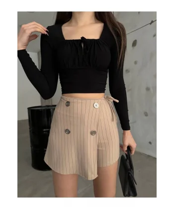 Bej Düğme Detaylı İtalyan Çizgili Şort Etek