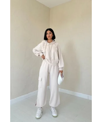 Bej Kapüşonlu Sweatshirt Ve Kargo Pantolon Takım