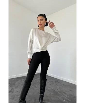 Beyaz Bisiklet Yaka Bluz