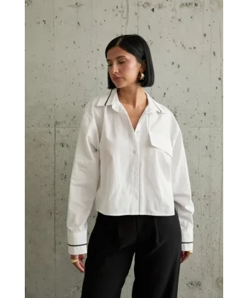 Beyaz Biyeli Gömlek