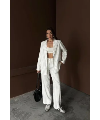 Beyaz Çizgili Ceket Ve Pantolon Takım