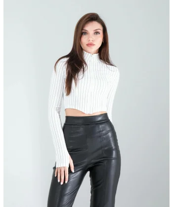 Beyaz Fitilli Parmak Geçmeli Crop