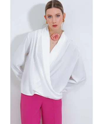 Beyaz Kruvaze Yaka Dökümlü Saten Bluz 0492