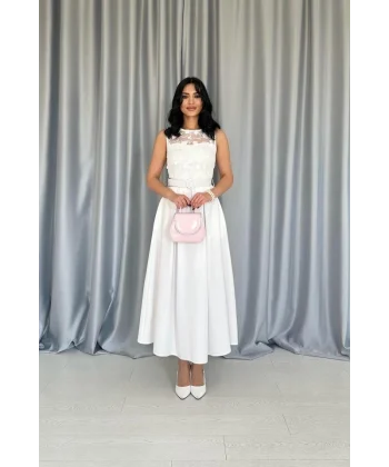 Beyaz Önü Dantel Detaylı Kemerli Elbise