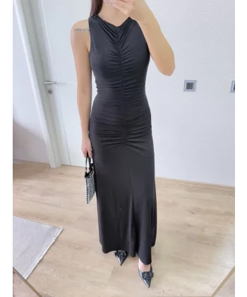 Bürümcük Kumaşlı İçi Astarlı Üzgülü Kolsuz Büzgülü Uzun Elbise - Siyah