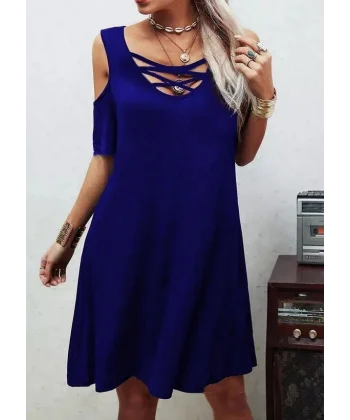 Dekolteli Bağcık Detay Viskon Kumaş Elbise