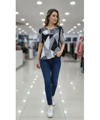 Desenli Püsküllü Viskon Bluz Bebe Yaka Kısa Kollu Big Size Rahat Kesim - Desenli