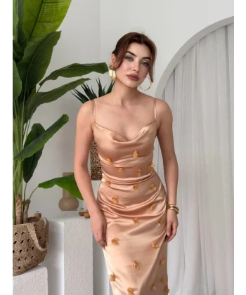 Dora Çiçek Detaylı Elbise