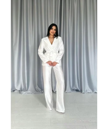 Ekru Beli Kuşaklı Ceket Ve Pantolon Parlak Takım