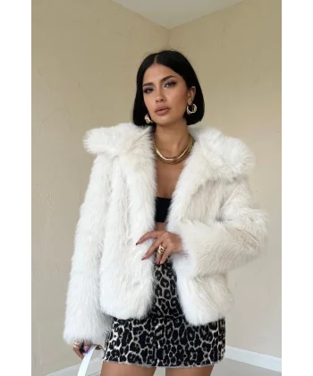 Ekru Kürklü Kısa Manto