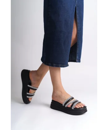 ELISE Düz Topuklu Şeritli Taşlı Kalın ve Ortopedik Taban Kadın Terlik CST - Siyah