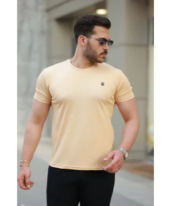 Erkek Bisiklet Yaka Arma Detaylı Basic Kısa Kollu Tişört