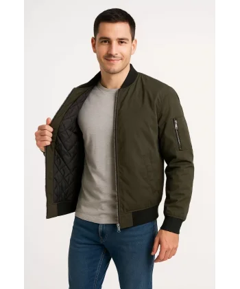 Erkek Bomber Mont Ceket – Fermuarlı, Kapitone İçi Astarlı, Su İtici Kumaş, Regular Fit, Uzun Kollu, Yandan Cepli, Bahar & Kış Rahat Günlük Stil - Haki