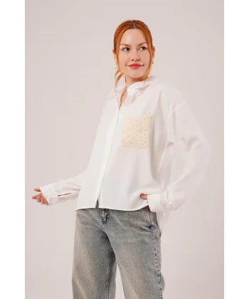 Etnik Cep Detaylı Beyaz Gömlek