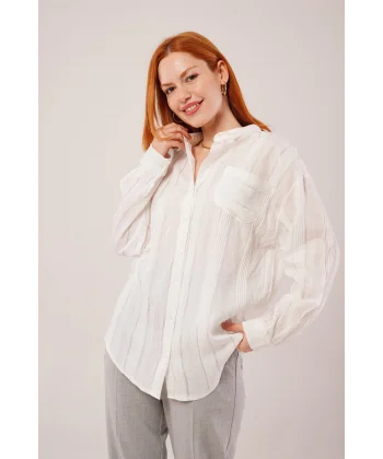 Hakim Yaka Çizgili Cep Detaylı Beyaz Gömlek