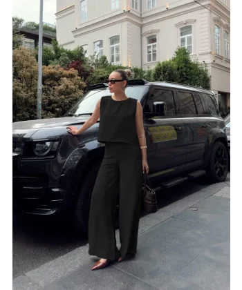 Kadın Bisiklet Yaka Kolsuz Bluz Ve Bol Paça Aerobin Kumaş Ikili Takım