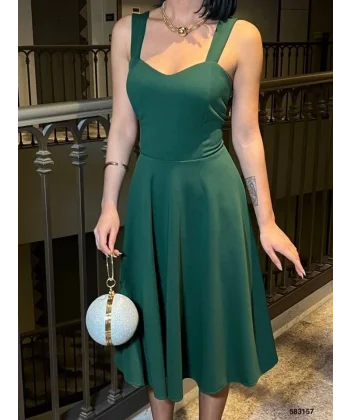 Kadın Dalgıç Krep Kumaş Kalp Yaka Askılı Midi Boy Elbise